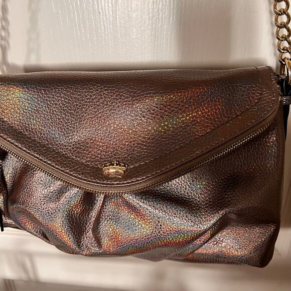 JUICY COUTURE Bag Purse Y2K 90s
Fold Over Zip Flap Crossbody Logo
Holographic - Picture 3 of 11